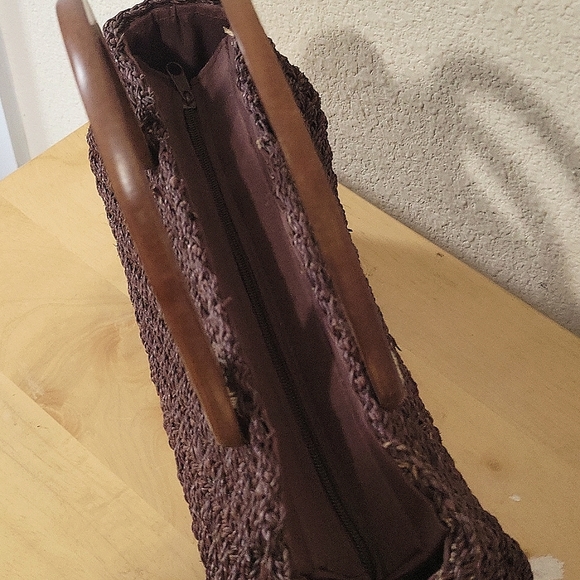Wooden Top Handle Dark Brown Woven Purse - Picture 7 of 7